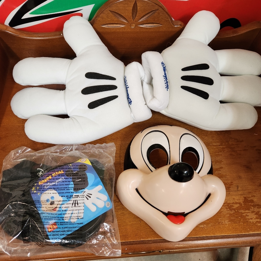 Vintage Disney land Paris MC DONALDS MICKEY MOUSE COSTUM 1998